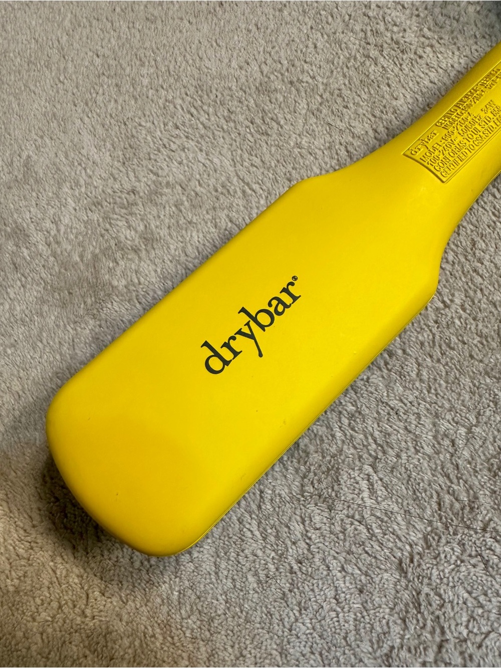 New!  Drybar Baby Brush Crush Mini Heated Straightening Brush